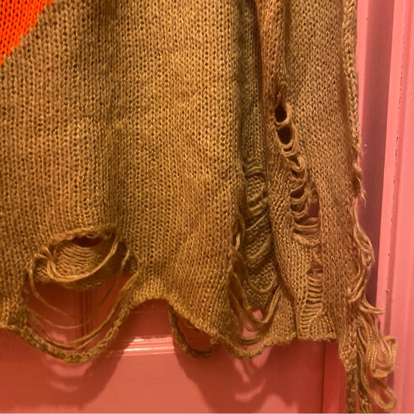 Wildfox White Label Lennon Distressed Heart Sweater - Picture 5 of 5